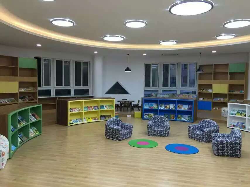 ���ݻ����׶�԰У԰�Ļ��첩�����й����ٷ���վװ�޹���